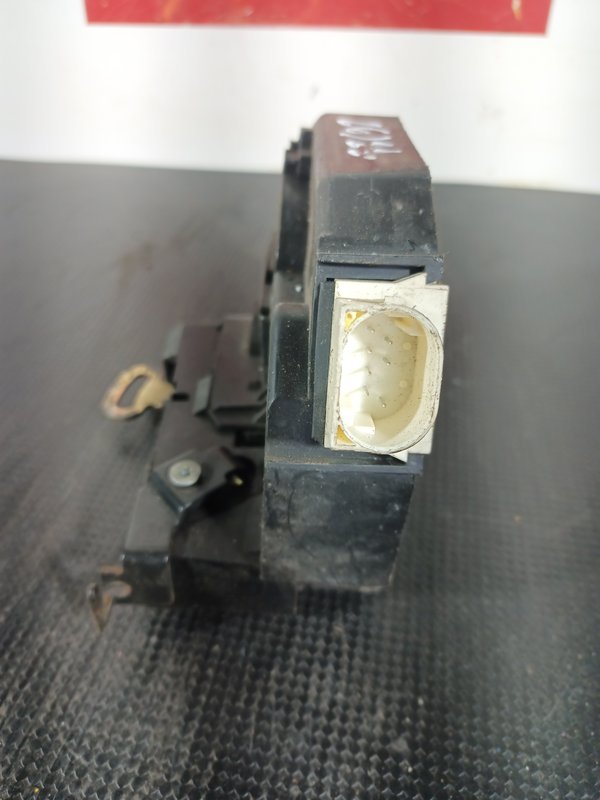 Fecho Porta MINI R50/R53 FRENTE DIREITA 97840556769