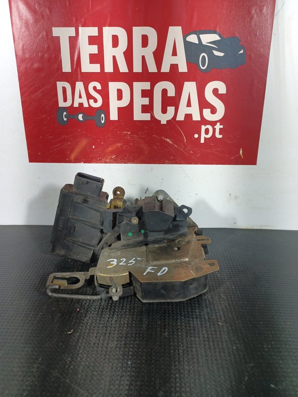 Fecho Porta BMW S3 E36 FRENTE DIR 8122418
