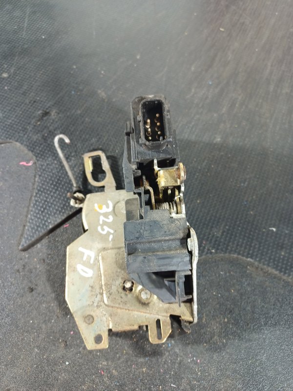 Fecho Porta BMW S3 E36 FRENTE DIR 8122418