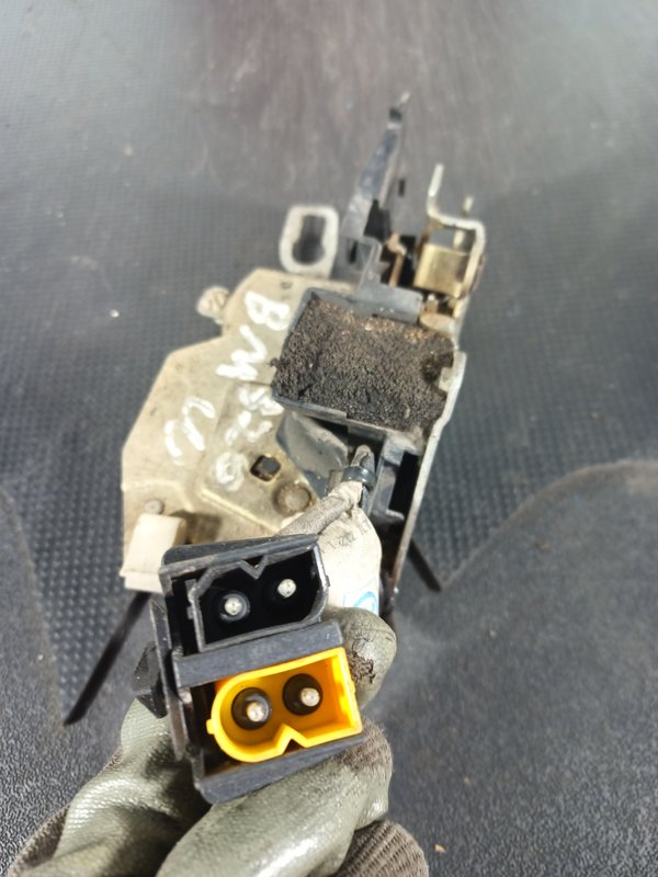 Fecho Porta BMW S3 E36 FRENTE DIR 8122508