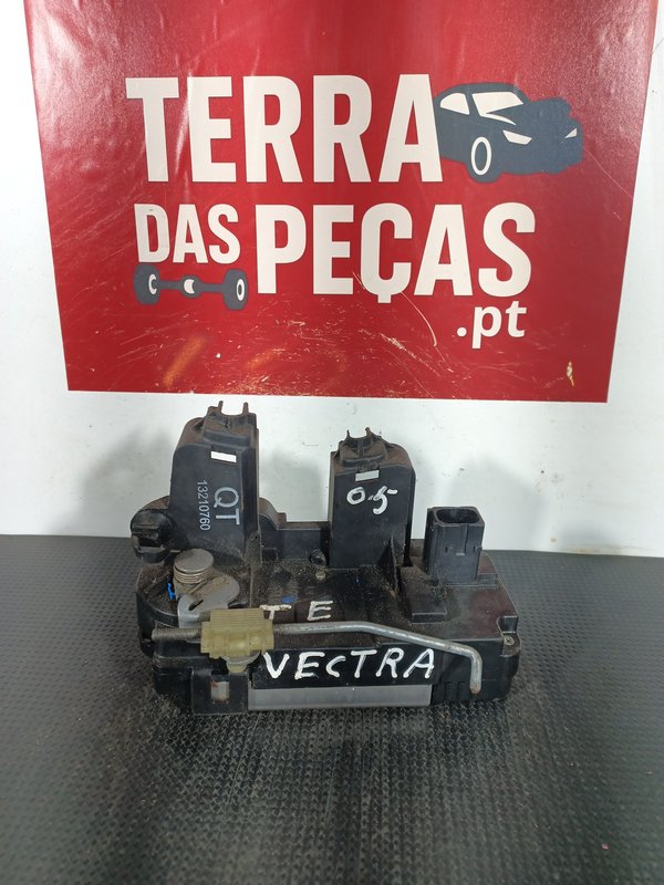 Fecho Porta OPEL VECTRA C TRAZ DIR 13210760