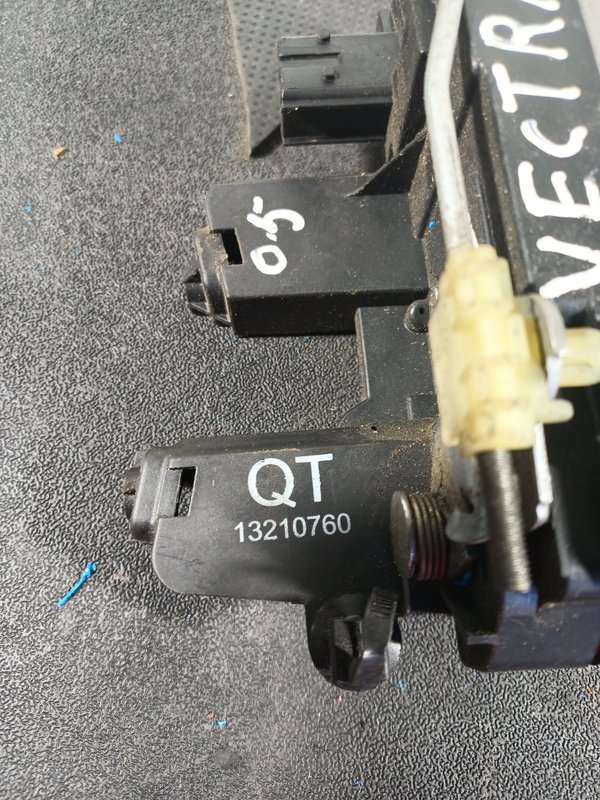 Fecho Porta OPEL VECTRA C TRAZ DIR 13210760