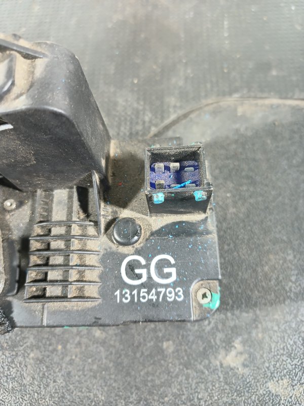 Fecho Porta OPEL CORSA C/MERIVA A TRAZ ESQ 13154793