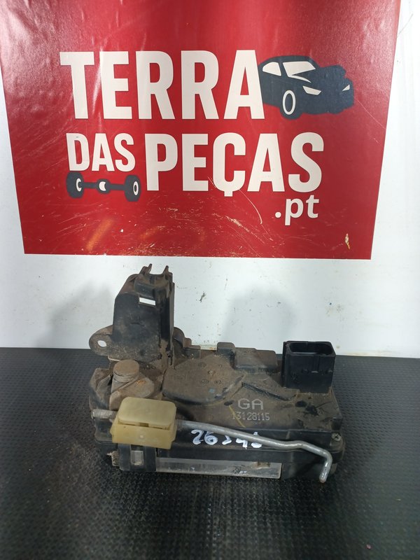 Fecho Porta OPEL ASTRA H TRAZ ESQ 13128115