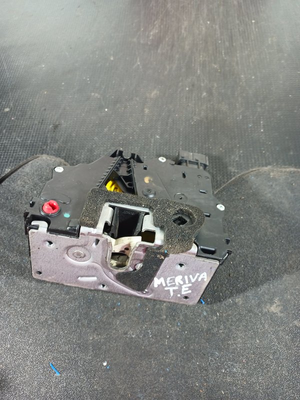 Fecho Porta OPEL MERIVA B TRAZ ESQ 13279836
