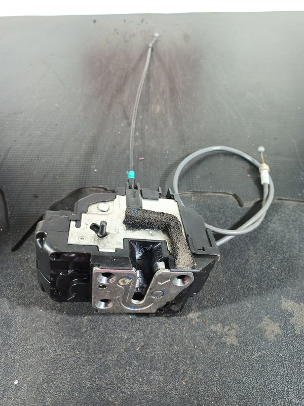Fecho Porta NISSAN QASHQAI I TRAZ DIR P32LRRS