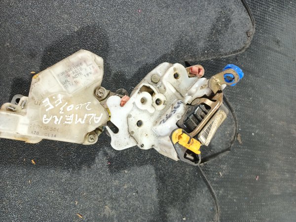 Fecho Porta NISSAN ALMERA FRENTE ESQ 8055361U66