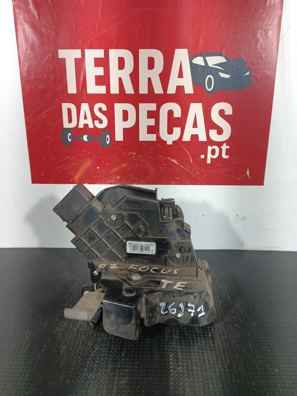 Fecho Porta FORD FOCUS II TRAZ ESQ 4M5AA26413BC