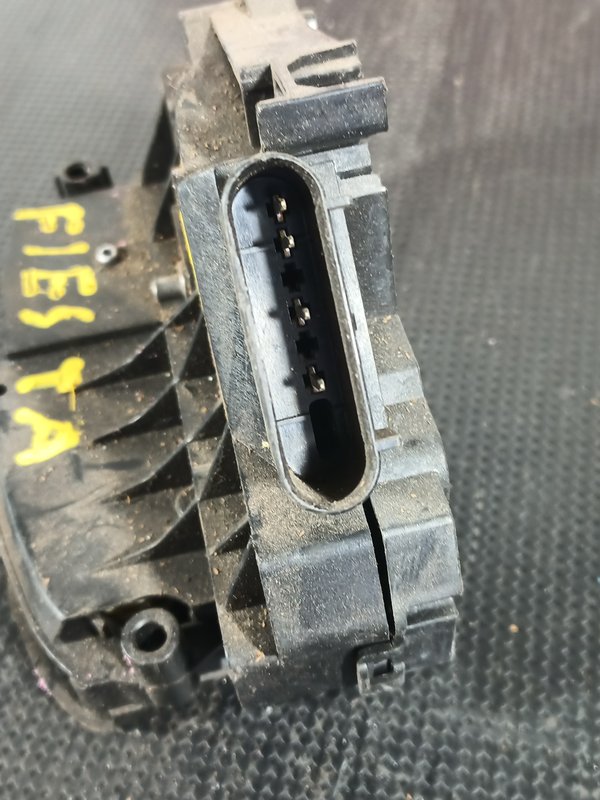 Fecho Porta FORD FIESTA VI TRAS DIR 8A6A-A26412-AF