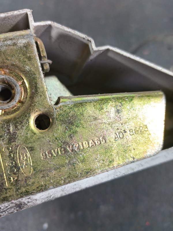 Fecho Porta FORD TRANSIT V FE 95VBV219A65AD