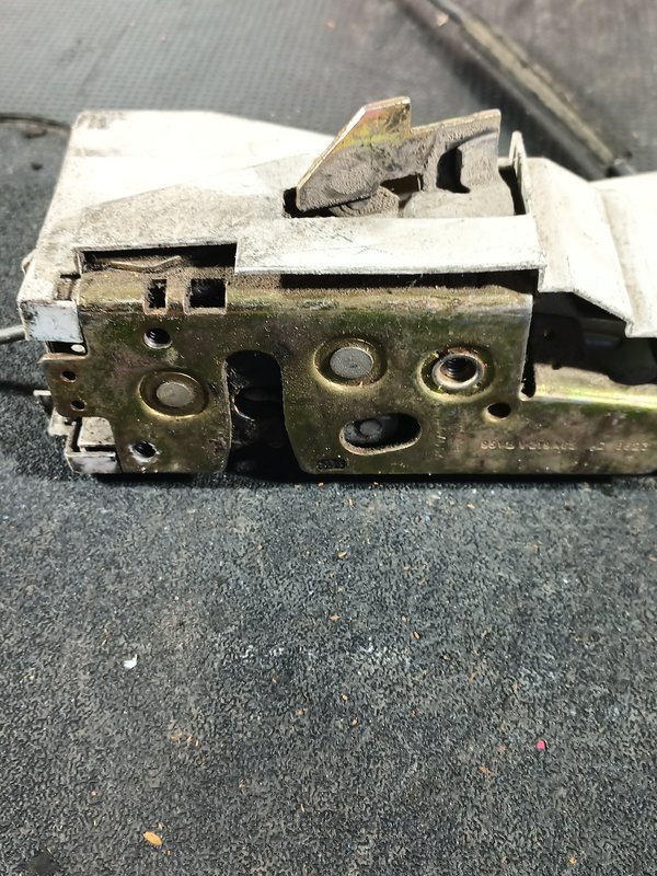 Fecho Porta FORD TRANSIT V FE 95VBV219A65AD