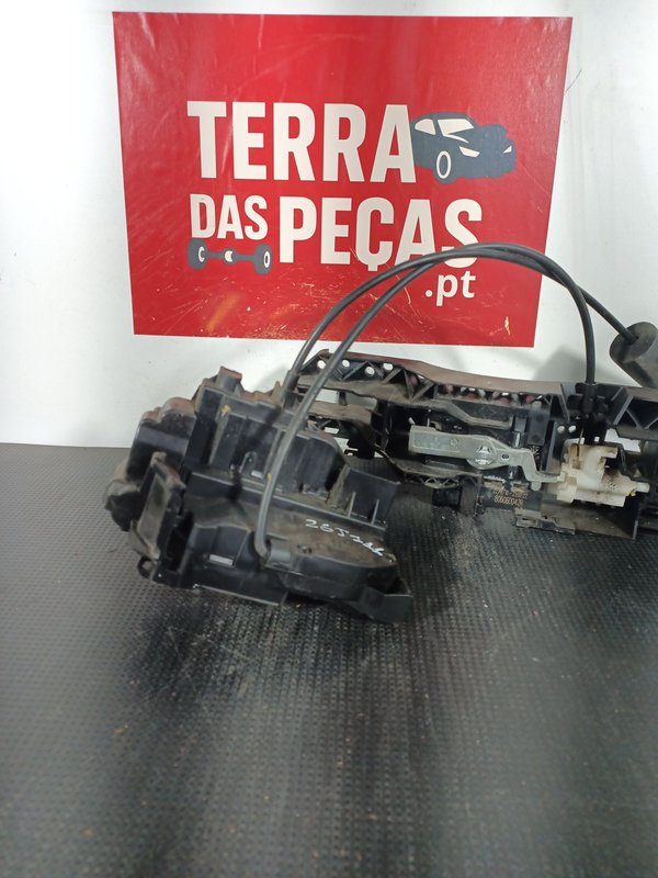 Fecho Porta RENAULT MEGANE III TD 825028873R