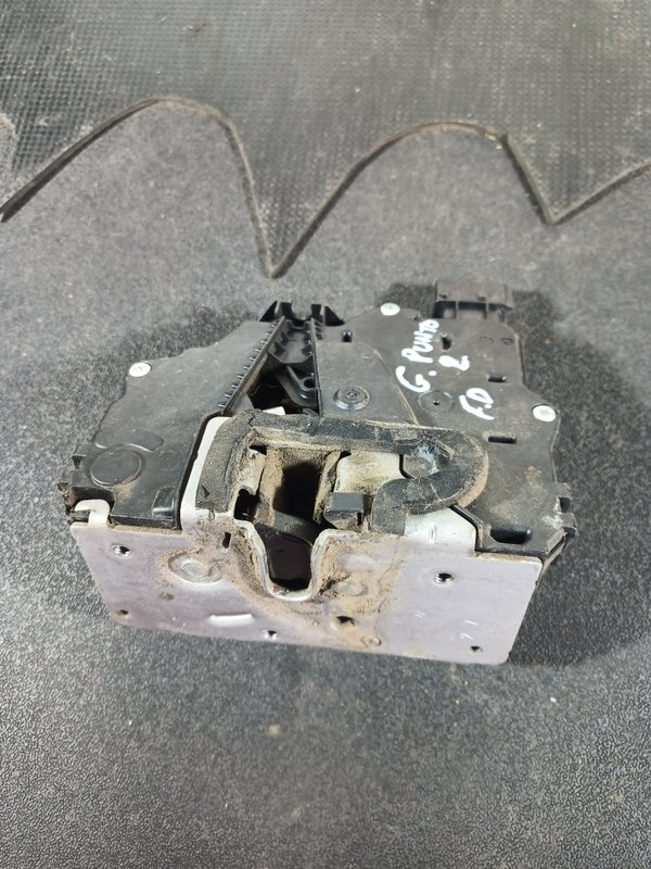 Fecho Porta FIAT GRANDE PUNTO FD 51797562
