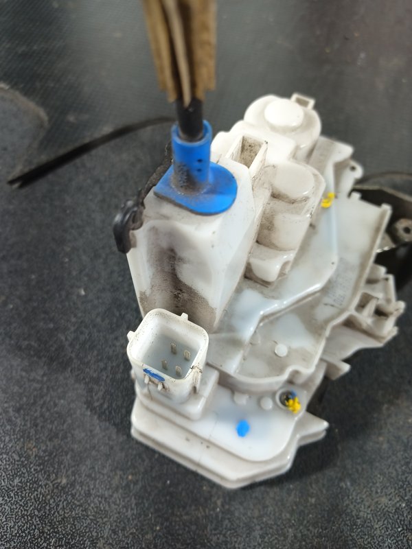 Fecho Porta FIAT DOBLO FD 51817366