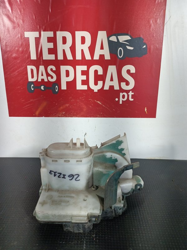Fecho Porta SEAT IBIZA II TRAZ ESQUERDA 6K4839015B