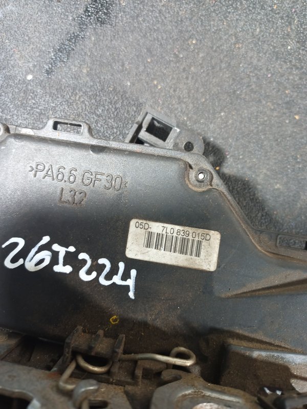Fecho Porta VW GOLF V TRAZ ESQUERDA 7L0839015D