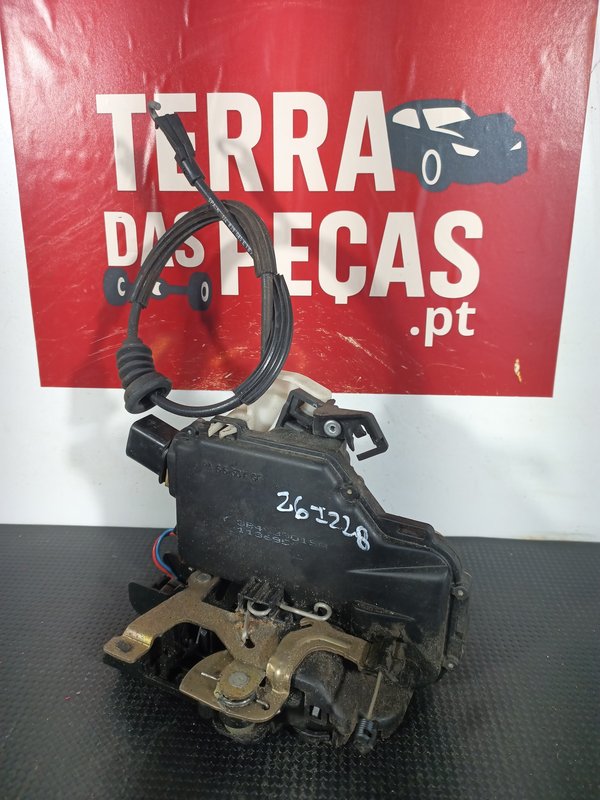 Fecho Porta VW GOLF IV / PASSAT TRAZ ESQUERDA 3B4839015A