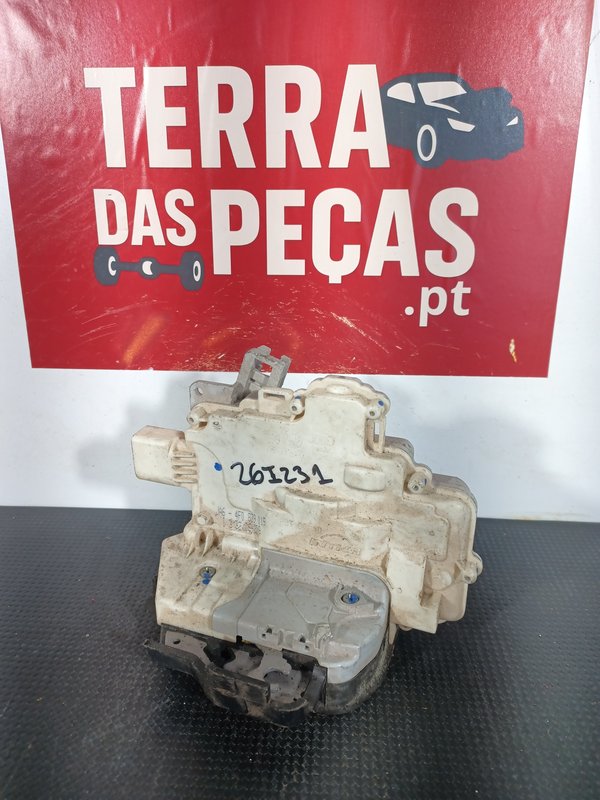 Fecho Porta AUDI A3 TRAZ ESQUERDA 4F0839015