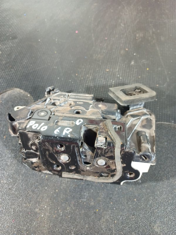 Fecho Porta VW POLO V FRENTE DIREITA 5K1837016E