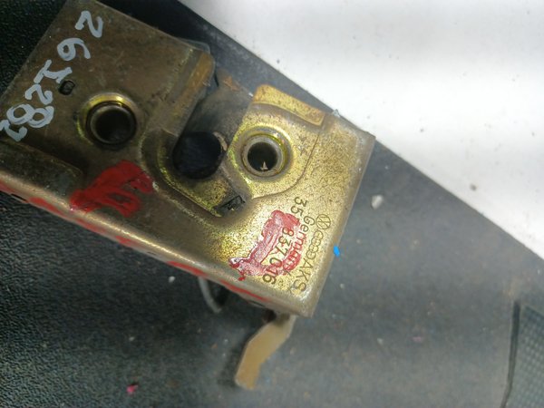 Fecho Porta VW PASSAT B3/B4 FRENTE DIREITA 357837016