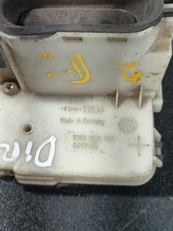 Fecho Porta VW POLO III FRENTE DIREITA 1HS862153