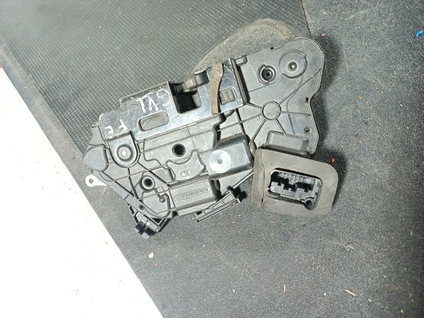 Fecho Porta VW GOLF VI FRENTE ESQUERDA 5K1837015