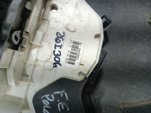Fecho Porta VW POLO V TRAZ ESQUERDA 6R4839015