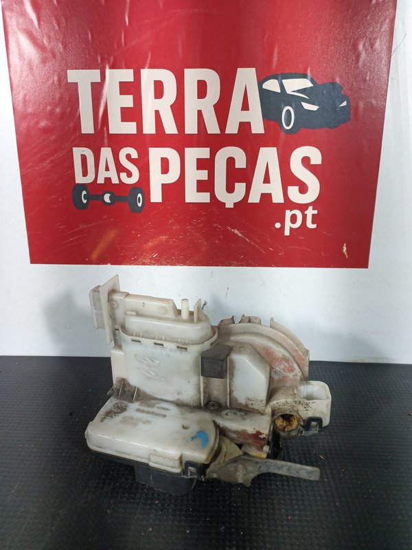 Fecho Porta VW GOLF III FRENTE ESQUERDA 1H0862153