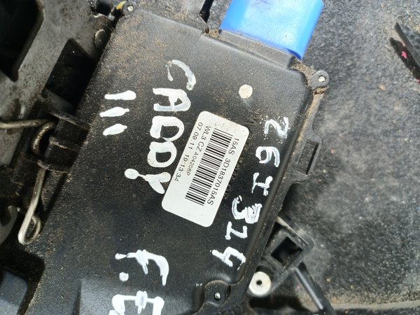 Fecho Porta VW CADDY III FRENTE DSQUERDA 3D1837015AS