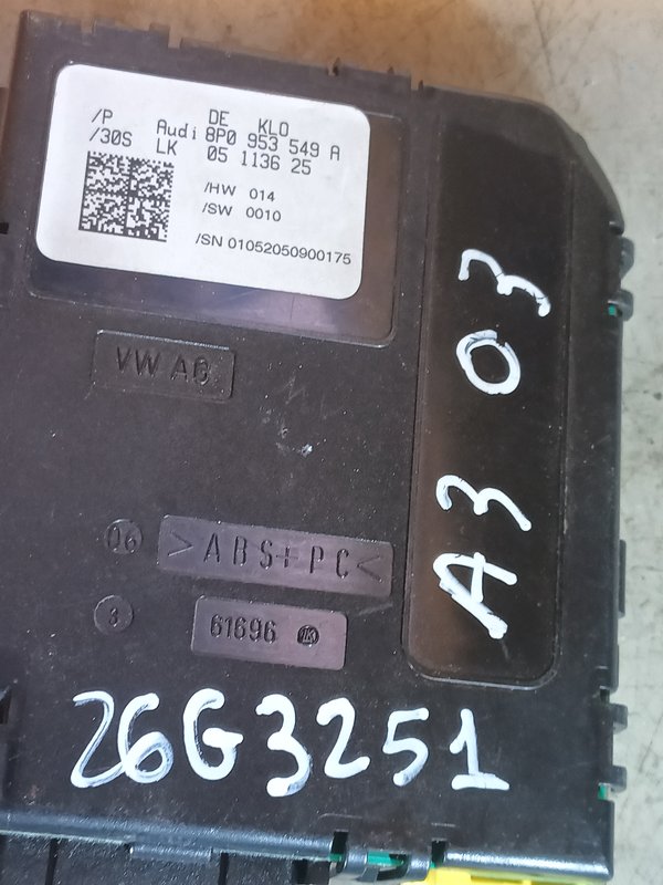 Sensor de Angulo de Viragem AUDI 8P0953549A