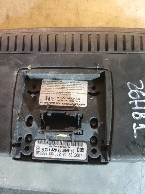 Display Radio MERCEDES A2118202689 Q05