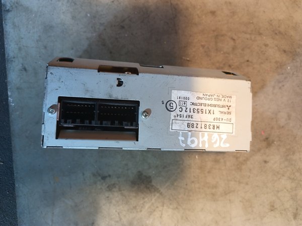 Display Radio MITSUBISHI MR381289