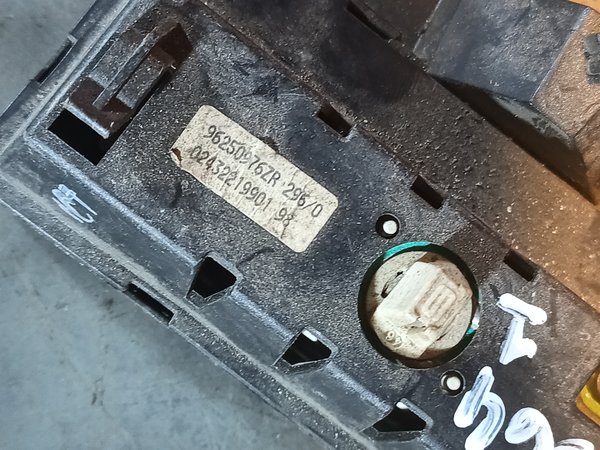 Display Radio PEUGEOT 206 96250976ZR