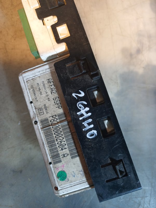 Display Radio RENAULT P8200002604A