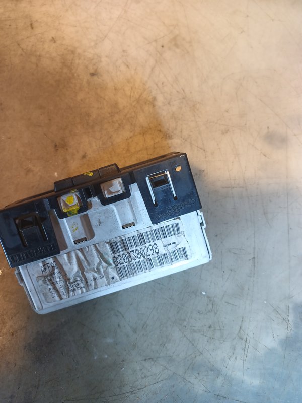 Display Radio RENAULT 8200380298