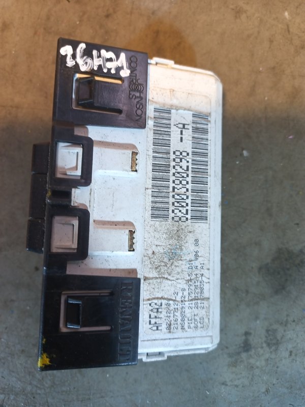 Display Radio RENAULT 8200380298A