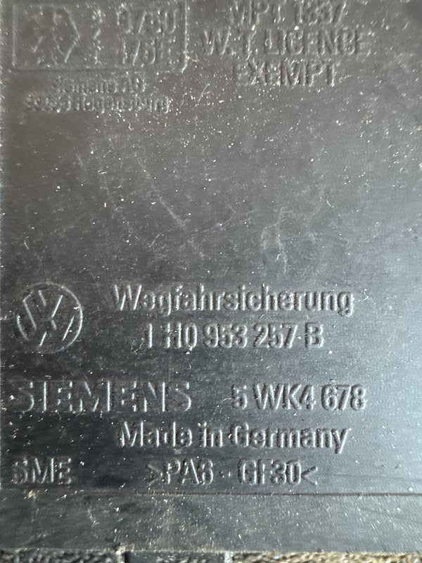 Modulo Eletronico Interior VW Golf III 1H0953257B