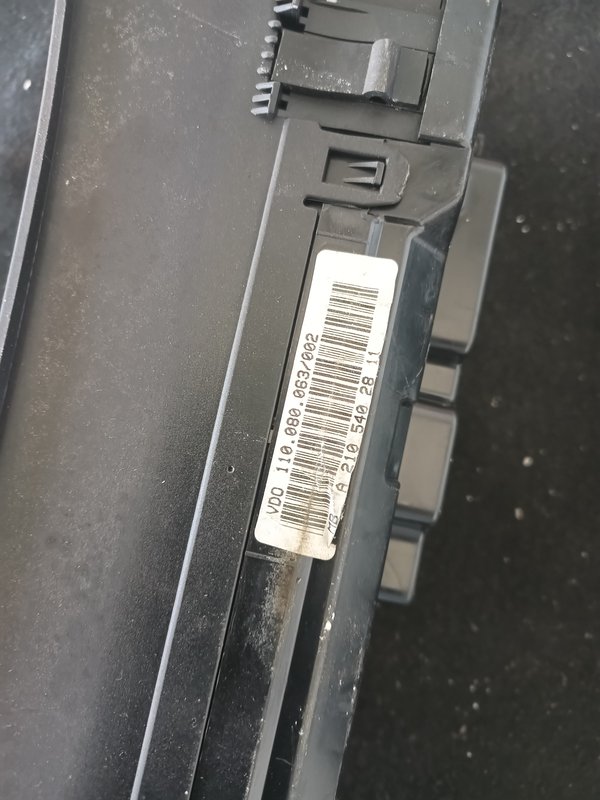 Quadrante MERCEDES A2105402811