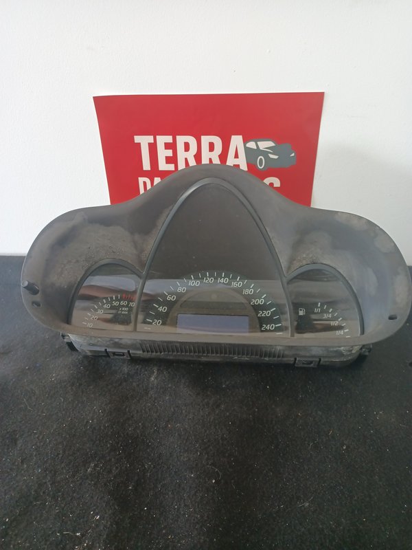 Quadrante MERCEDES CLASSE C A2035408111