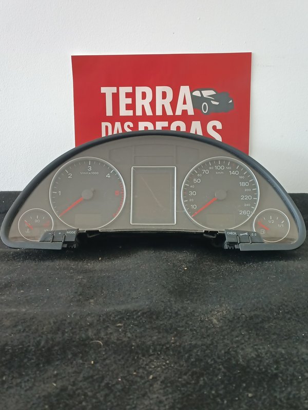 Quadrante AUDI A4 1036901830