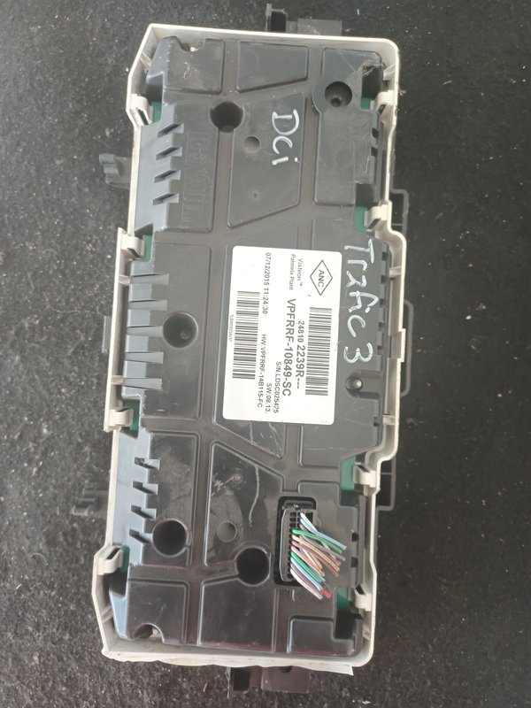 Quadrante RENAULT TRAFIC III 248102239R