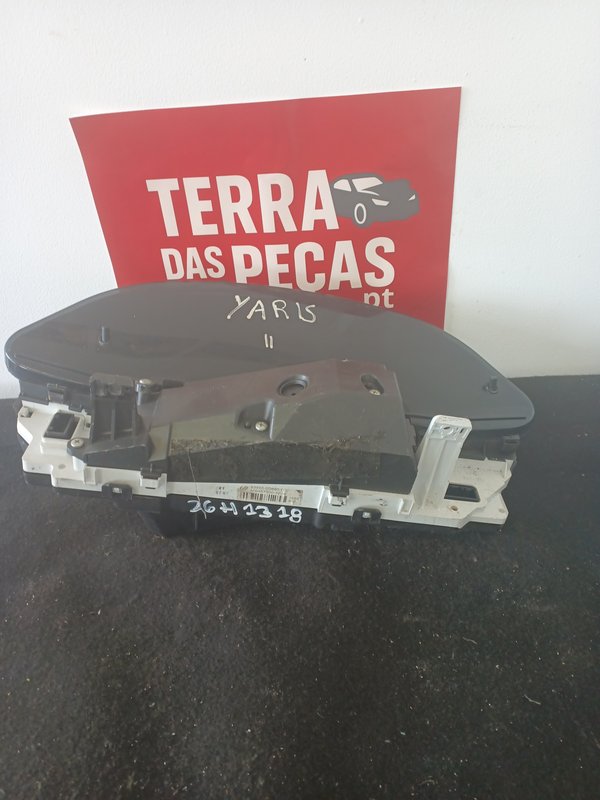 Quadrante TOYOTA YARIS II 838000D690D