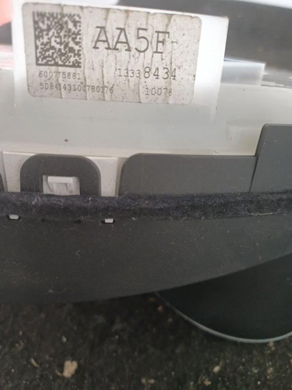 Quadrante OPEL ASTRA J 13338434