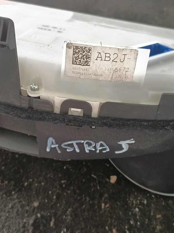 Quadrante OPEL ASTRA J 13355672
