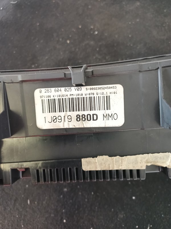 Quadrante VW GOLF IV 1J0919880D