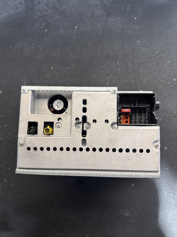 Radio Mercedes W245 A1698207589