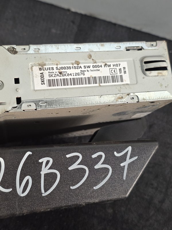 Radio skoda Fabia II 5J0035152A