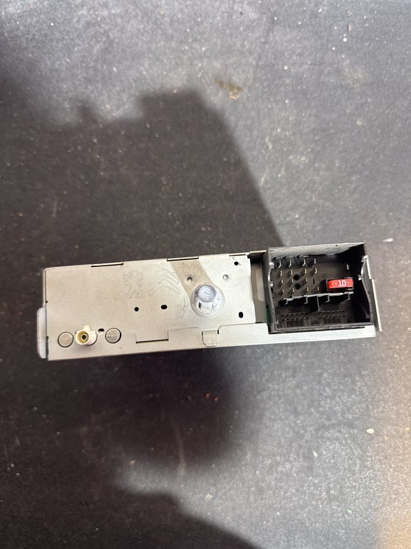 Radio Citroen C4 II 9666994580