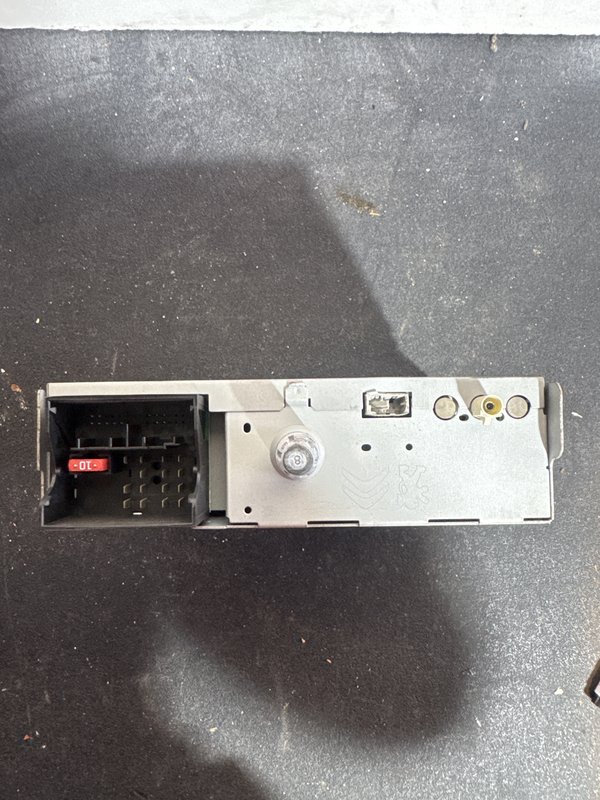 Radio peugeot partner II 96053736XT