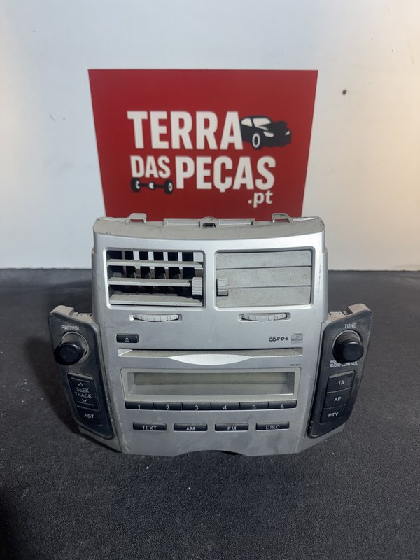 Radio Toyota Yaris II 86120-0D200